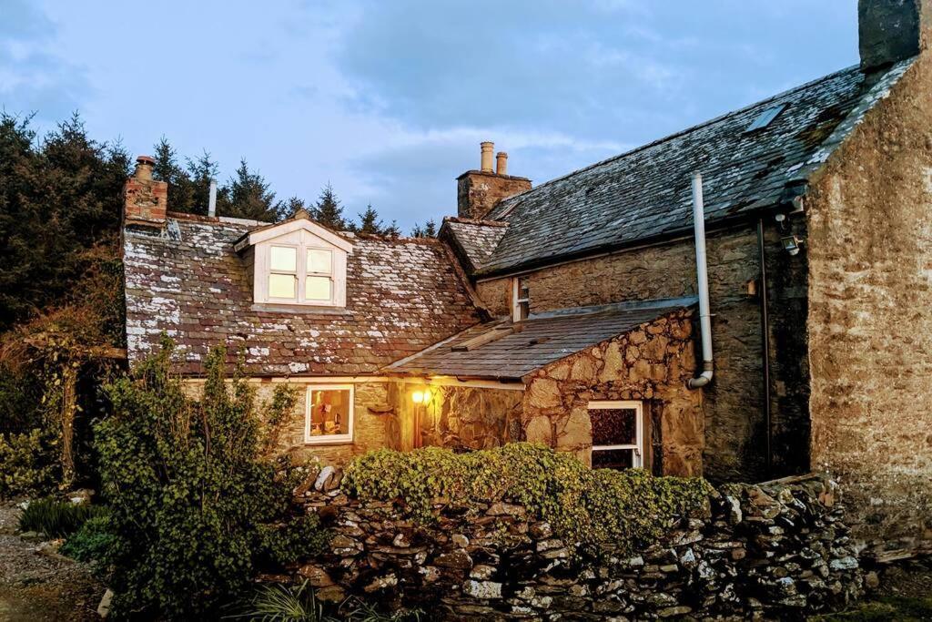 Villa Cosy, Coastal Retreat With A Large Garden à Monreith Extérieur photo